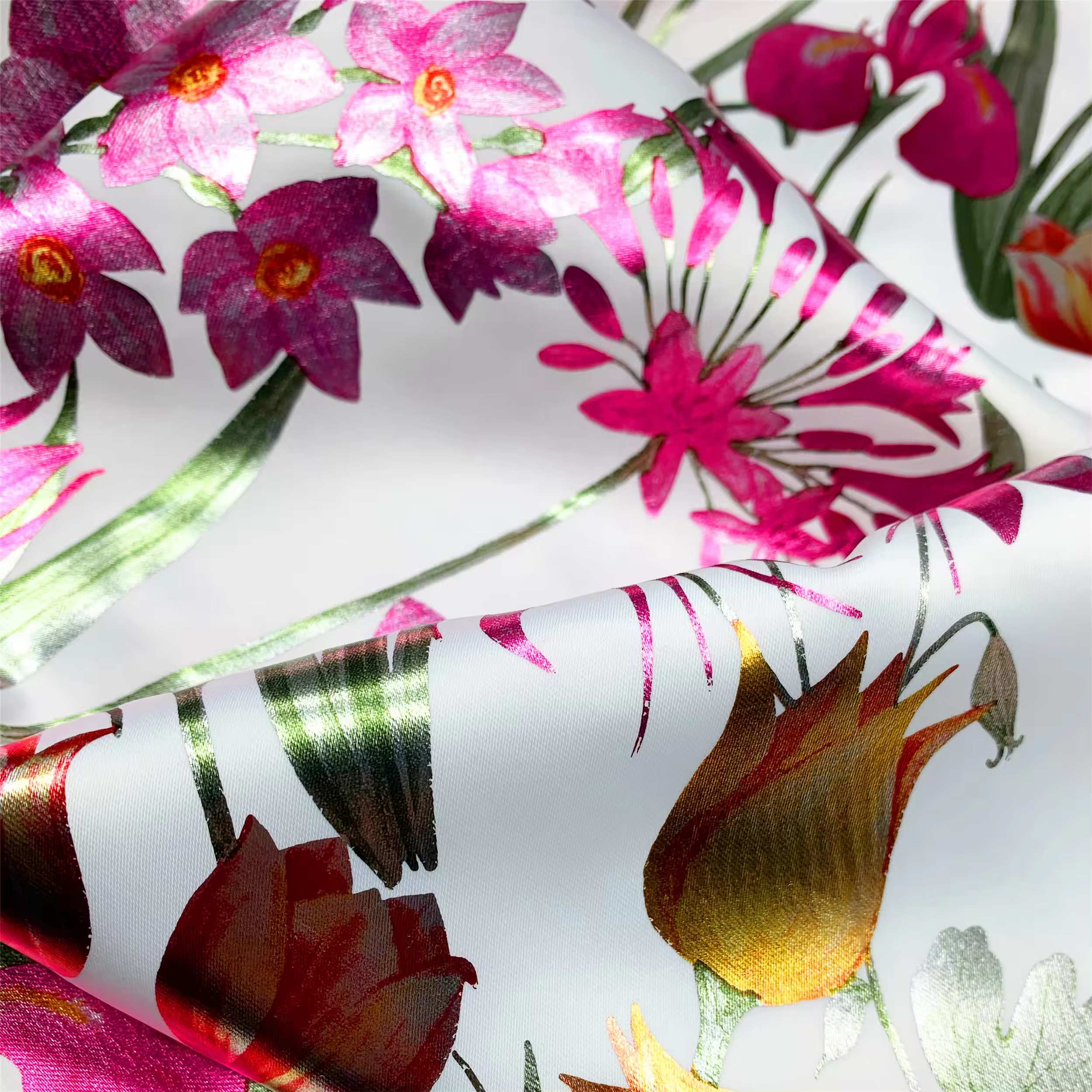 100% polyester baby gold foil print woven twill satin fabric
